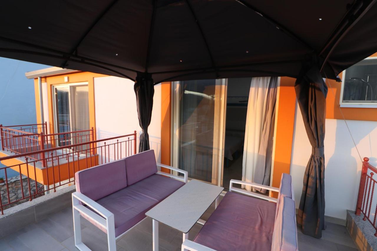 Apartmán Ildora Qimon Himarë Exteriér fotografie
