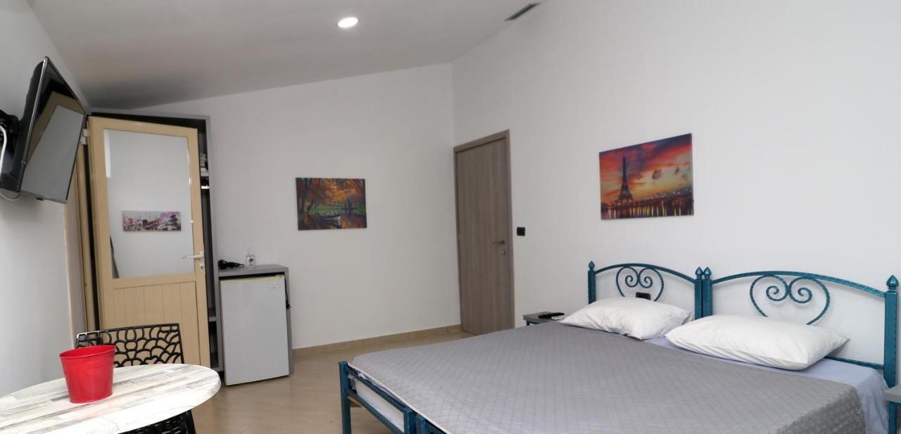 Apartmán Ildora Qimon Himarë Exteriér fotografie