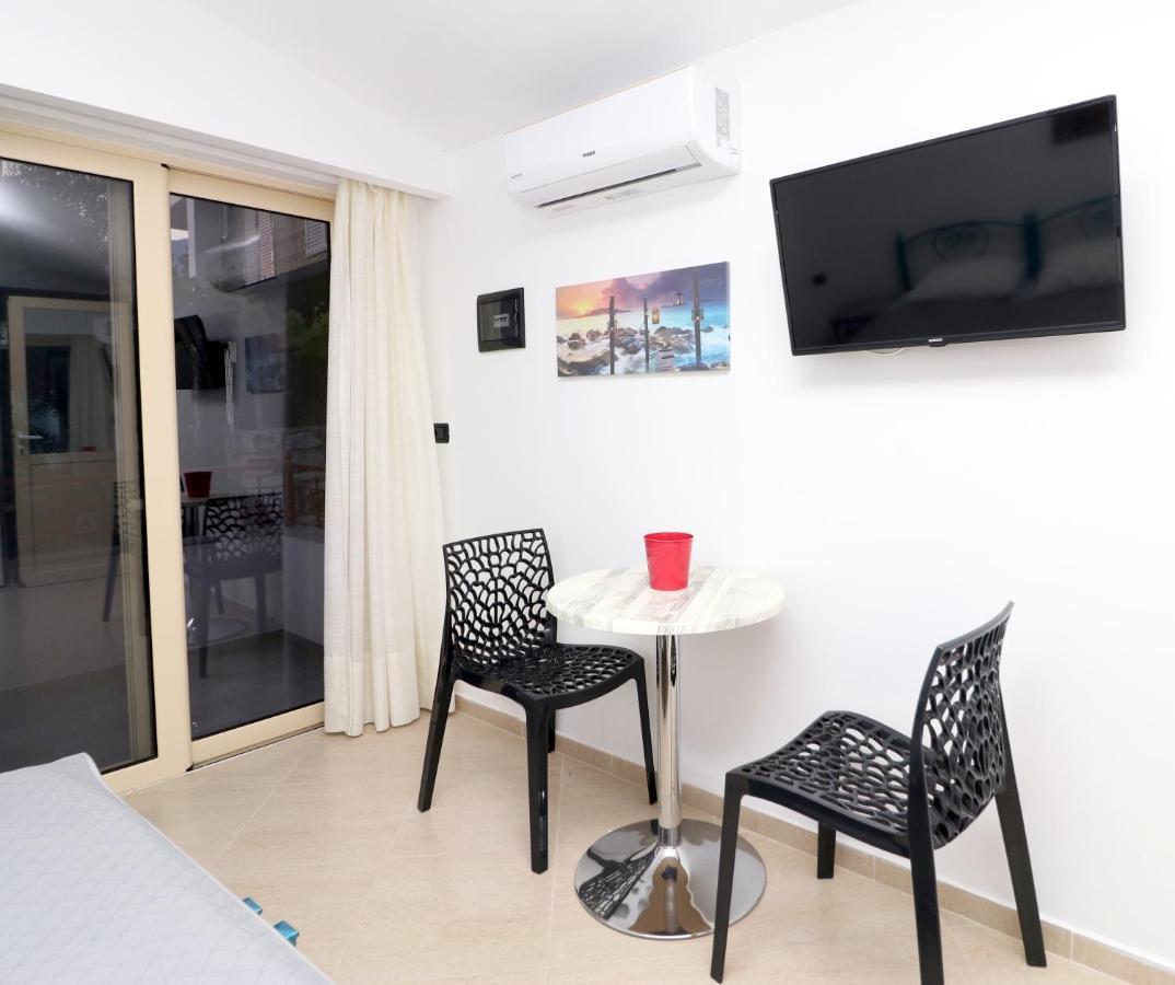 Apartmán Ildora Qimon Himarë Exteriér fotografie